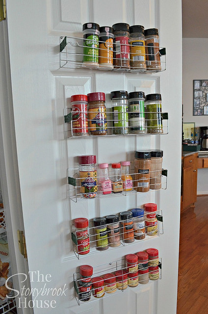 DIY spice rack three dollar door rack thestonybrookhouse