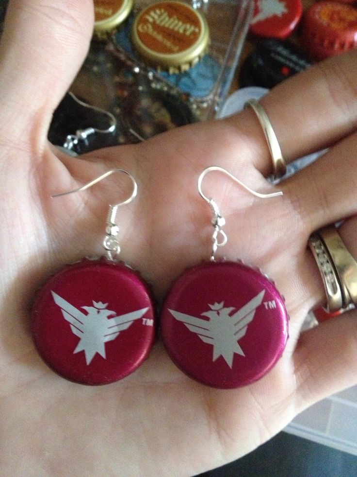 Upgrade Your Jewelry With 13 Unique DIY Earrings 8 earrings diy bottle cap snapguide