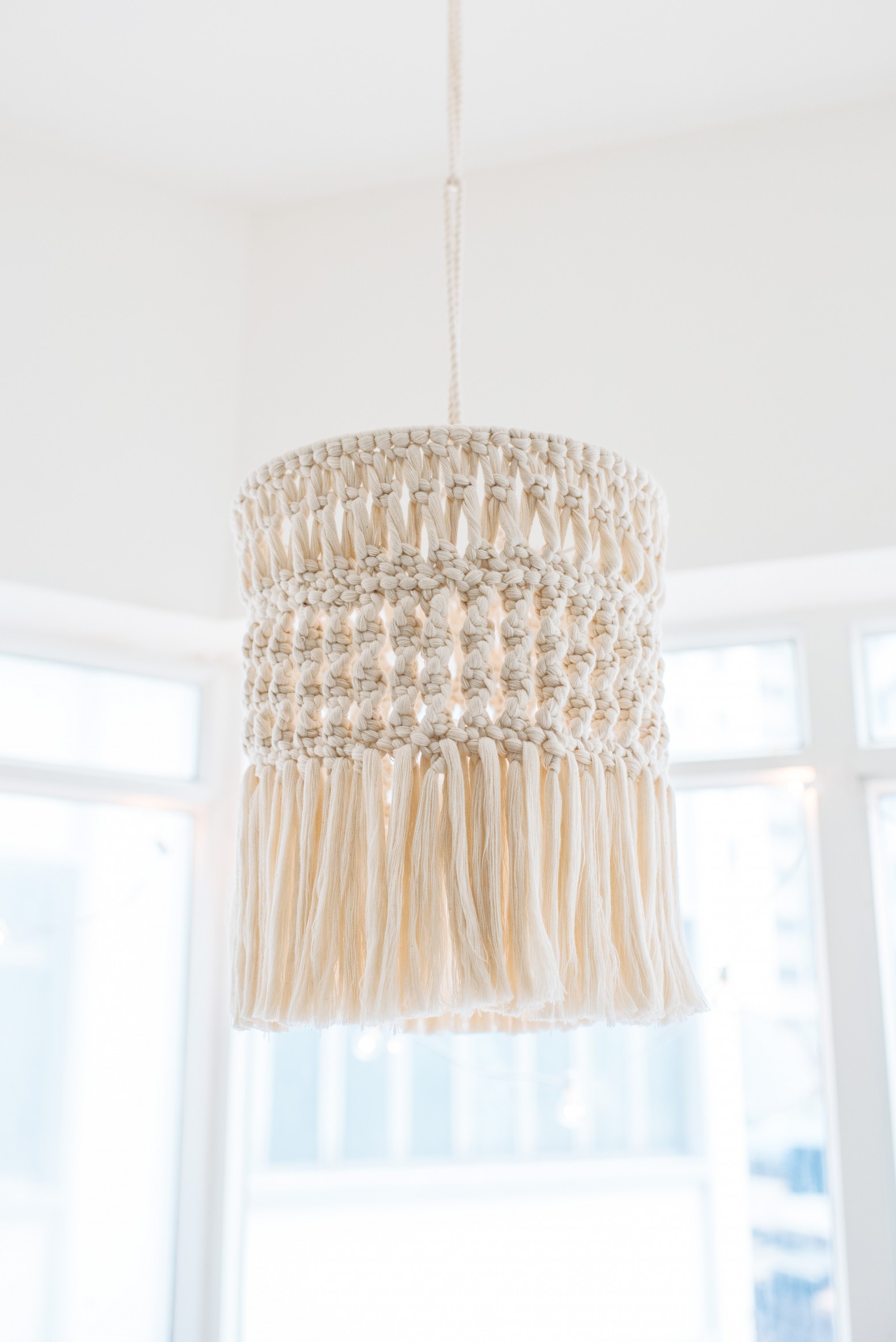 diy macrame chandelier apairandasparediy